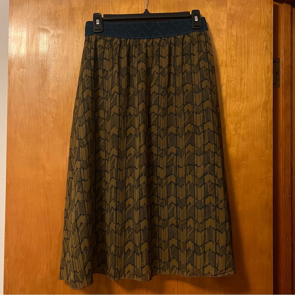 LuLaRoe Skirt in Brown and Navy Blue Pattern Size XS